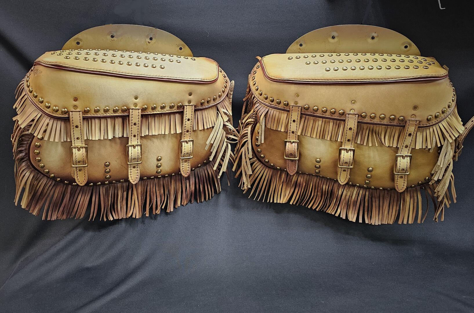 Custom leather saddlebag tips