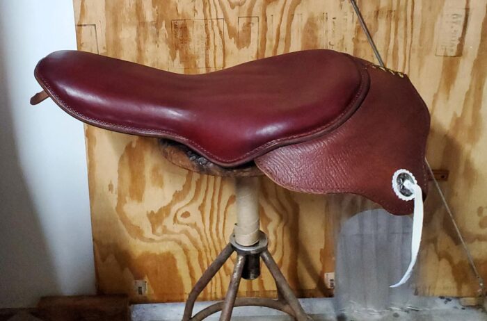 1939-1940 and 1946 Luxury Buddy Seat, Harley-Davidson - Image 2