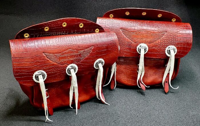 How to Choose the Right Leather for Your Motorcycle Gear: Full-Grain vs. Top-Grain vs. Bonded