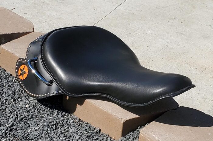 1947-1953 Knucklehead Buddy Seat with Star, Harley-Davidson - Image 2